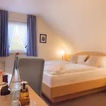 Hermannshöhe 3*