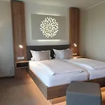 Hermannshöhe 3*