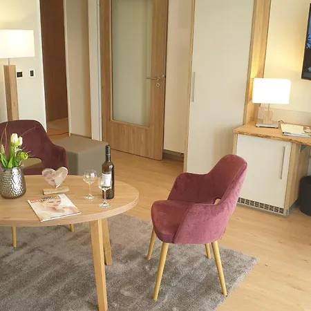 Hotel Hermannshoehe 3*