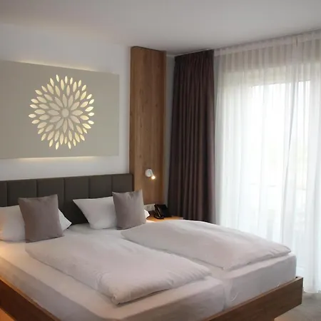 Hermannshoehe Hotel 3*