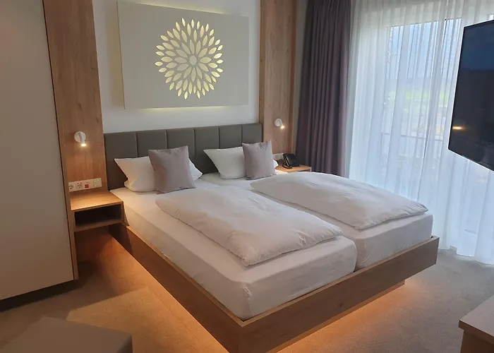 Hermannshoehe 3* レーグデン