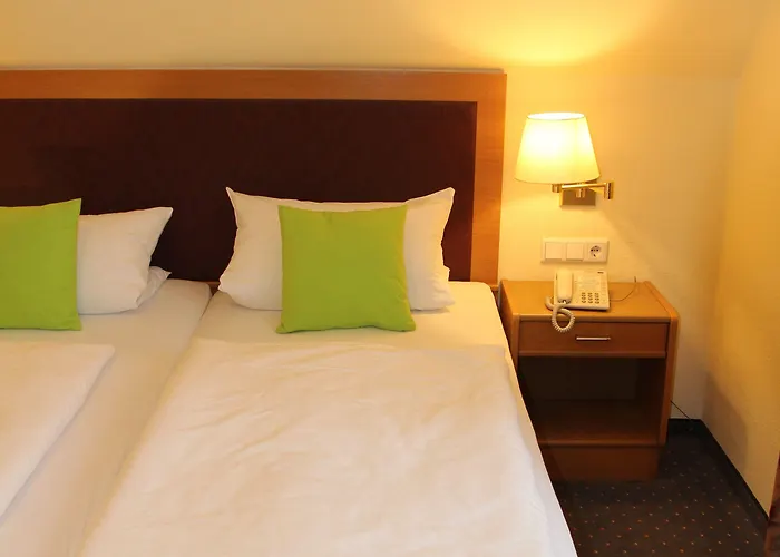 Hermannshoehe 3* レーグデン