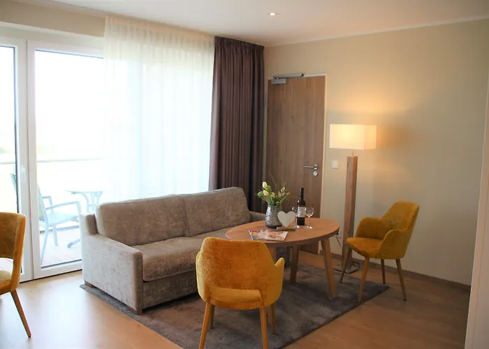 ホテル Hermannshoehe レーグデン