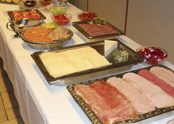 Hermannshoehe ホテル 3*