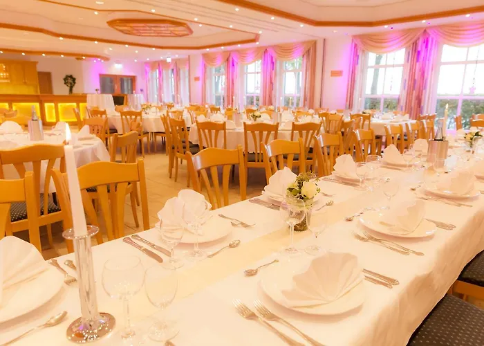 Hermannshoehe ホテル レーグデン